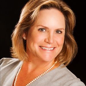 Meet your Posher, Holly